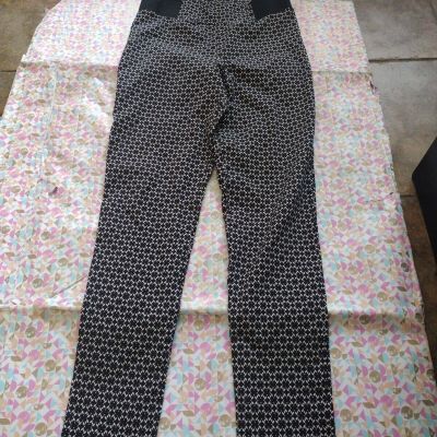 Women's Cute Leggings Top Fashion Brand Size Large.